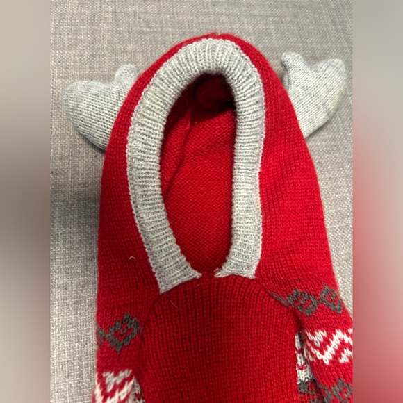FRIENDS FOREVER Pet Small Red & White Reindeer Hoodie Sweater
#0919091 - Picture 5 of 11